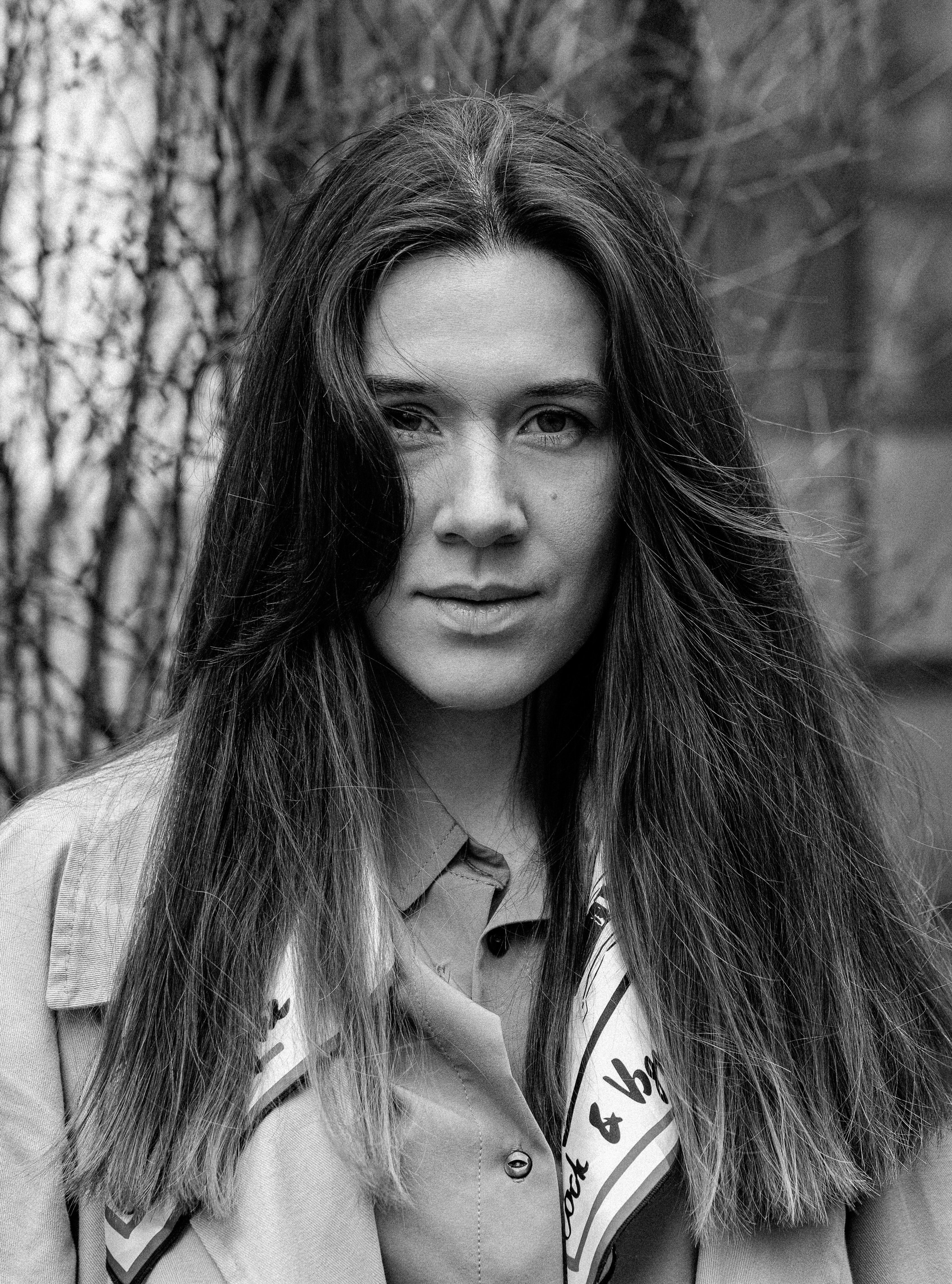 Portrait of Olena Kulish, who works in the Mixed-media visual artist style (Warsaw, Poland) Photo 1 of 3.